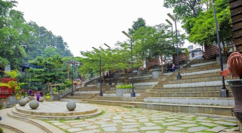 Capital O 874 Hotel Nyland Pasteur Bandung Dış mekan fotoğraf